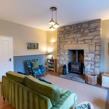 Charming Edwardian Stone Countryside Views - Pass The Keys *